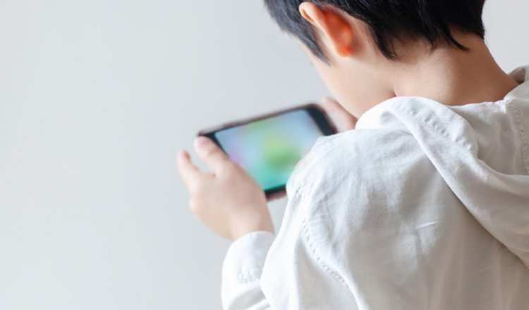 小学生のゲーム時間はどれくらい? 無理なくルールを決めて、制限時間を守らせる方法とは