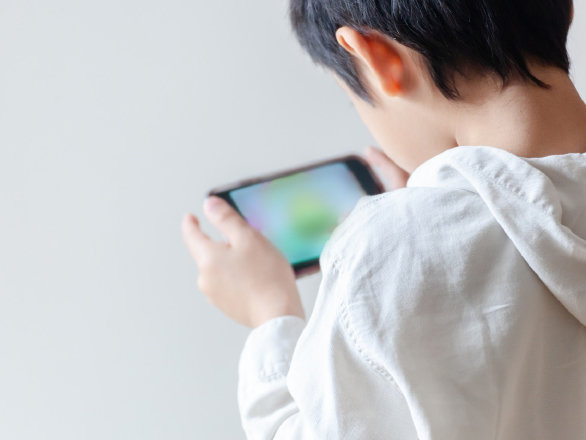 小学生のゲーム時間はどれくらい？ 無理なくルールを決めて守らせる方法とは