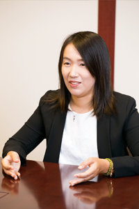 湊さんには中学3年生のお子さんがいらっしゃいますが、子育てと仕事の両立は大変ではありませんか?